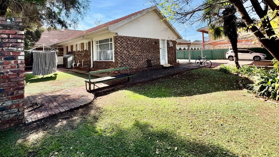 11 Bedroom Property for Sale in Die Bult North West